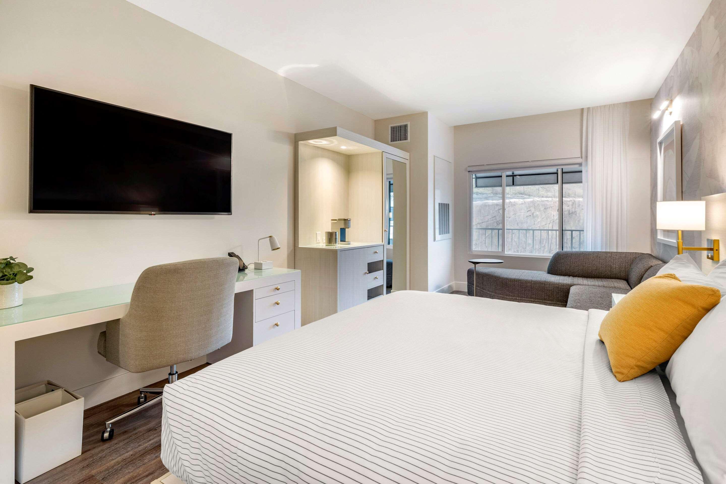 Cambria Hotel Calabasas - Malibu Екстер'єр фото