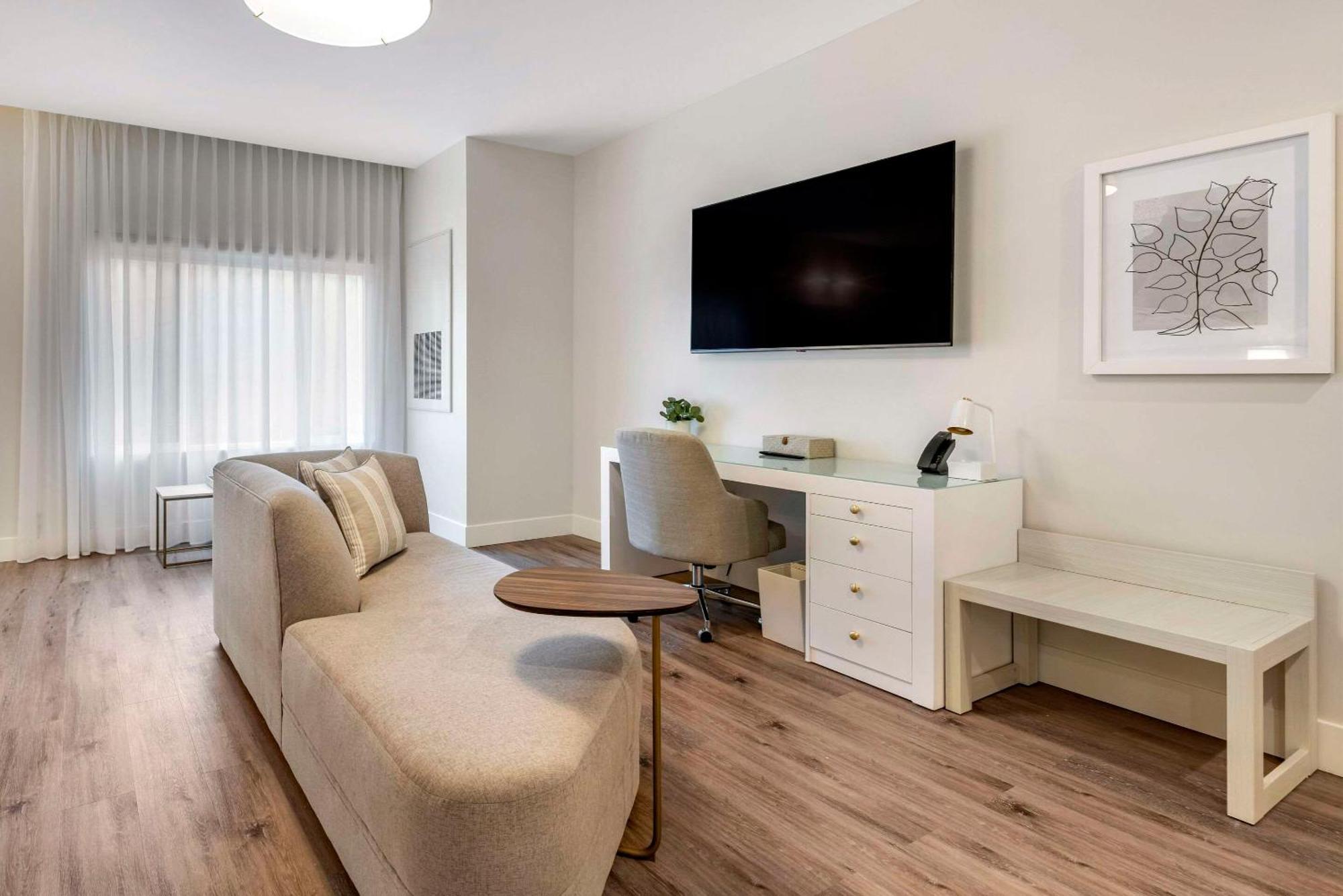 Cambria Hotel Calabasas - Malibu Екстер'єр фото