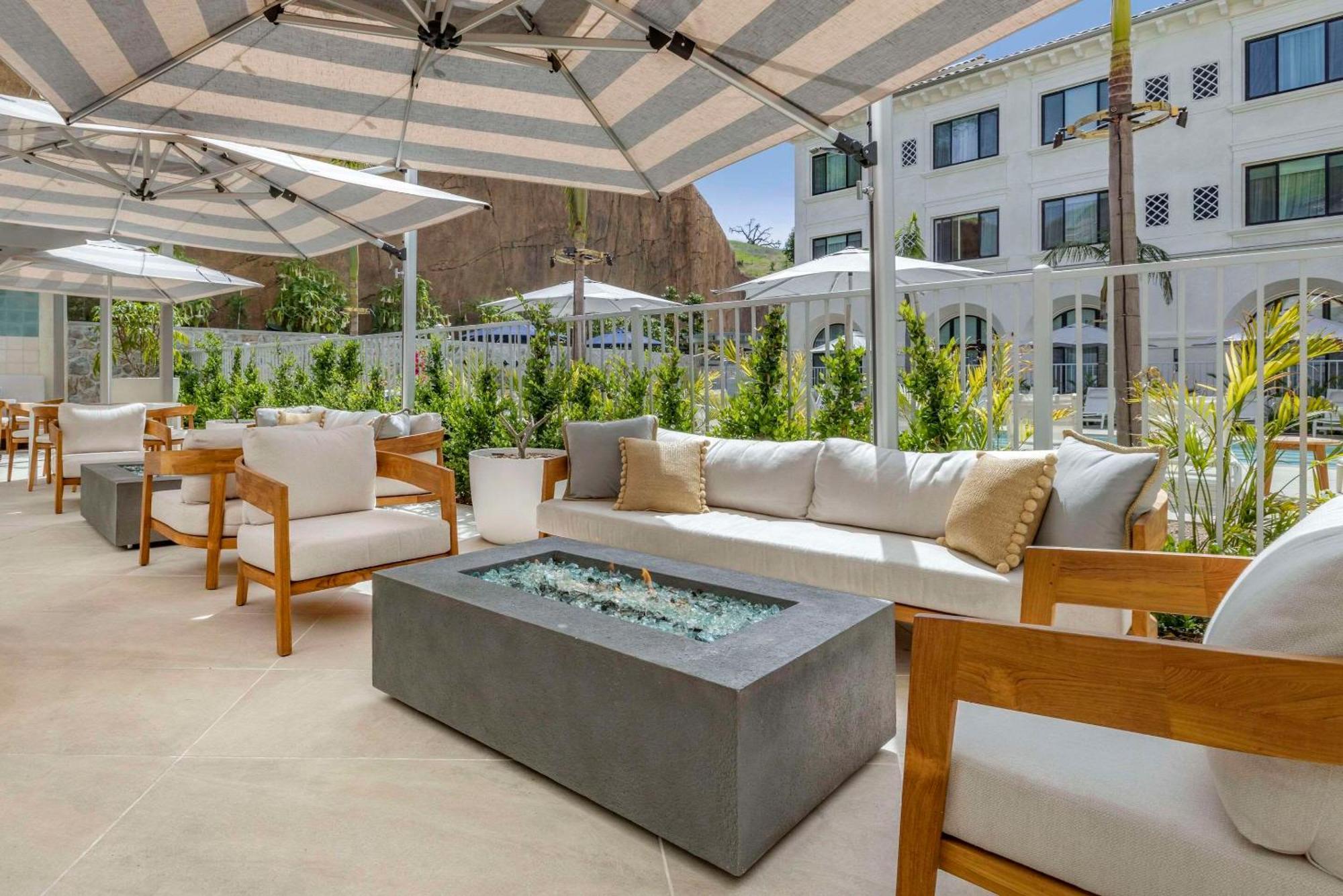 Cambria Hotel Calabasas - Malibu Екстер'єр фото
