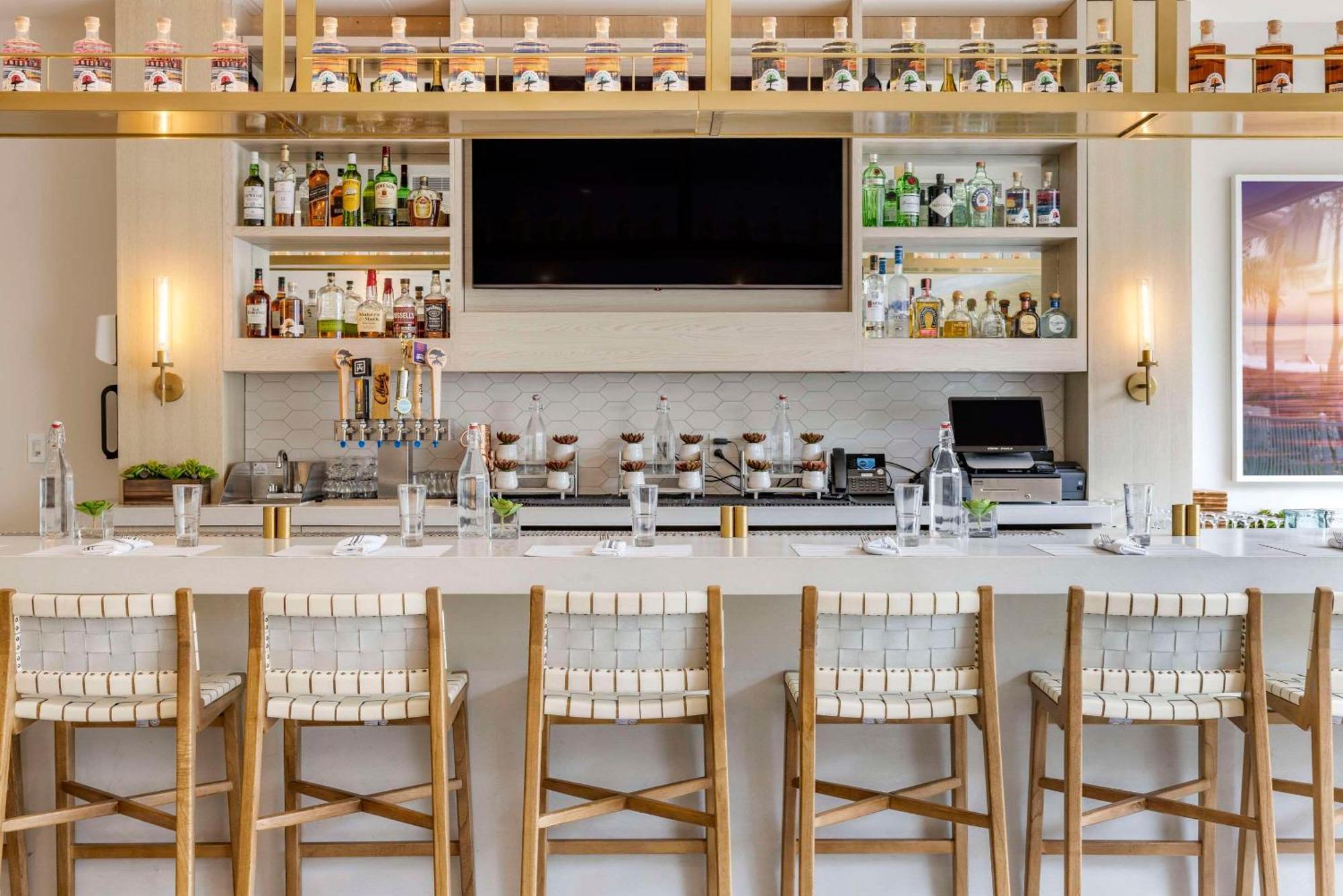 Cambria Hotel Calabasas - Malibu Екстер'єр фото