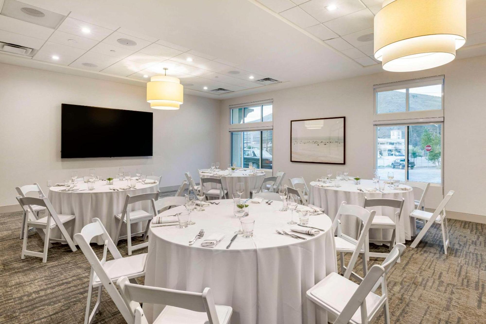 Cambria Hotel Calabasas - Malibu Екстер'єр фото